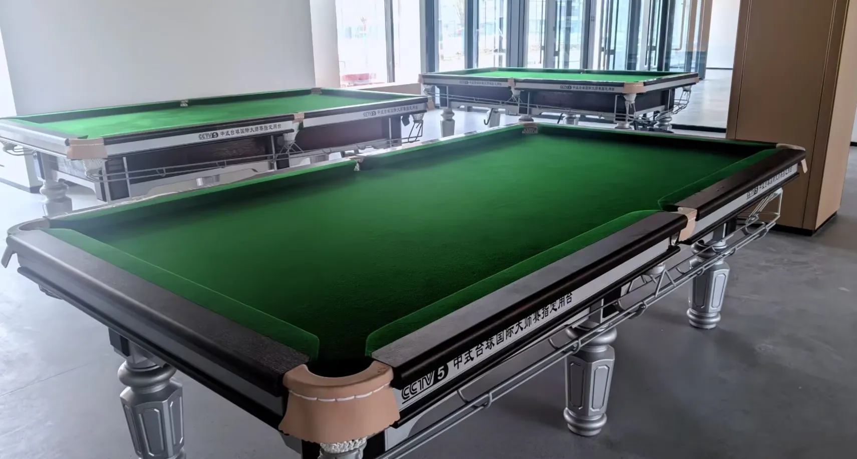 宿舍楼里的台球厅?